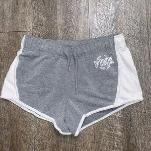 Pink shorts size M 20$